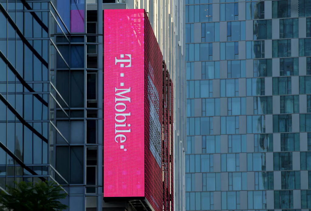 T-Mobile et Starlink révolutionnent la connectivité mobile avec un service satellite-to-cell