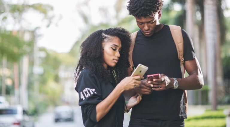 Les smartphones bientôt plus chers : l’intelligence artificielle accapare la mémoire mondiale