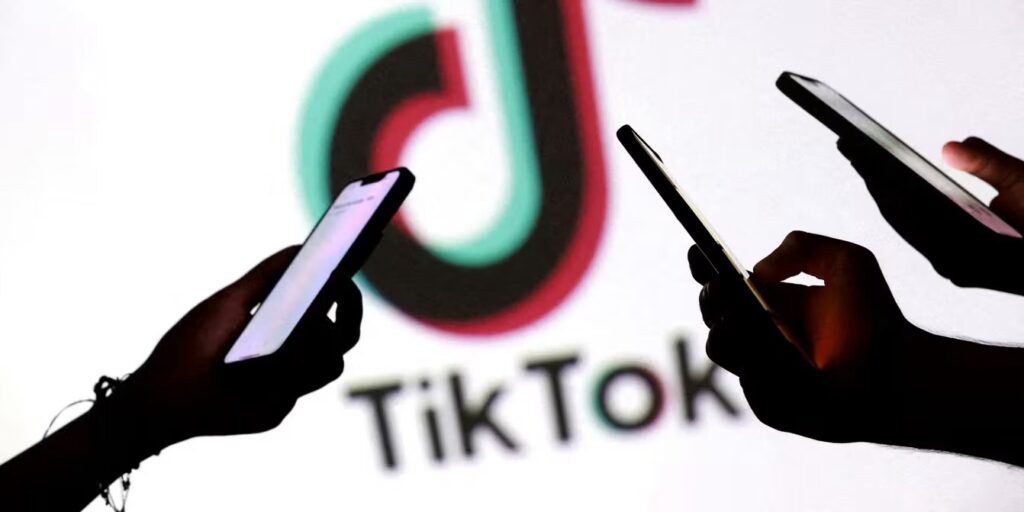 TikTok accusé de surveiller les immigrés : décryptage d’une rumeur virale et de la réalité des données