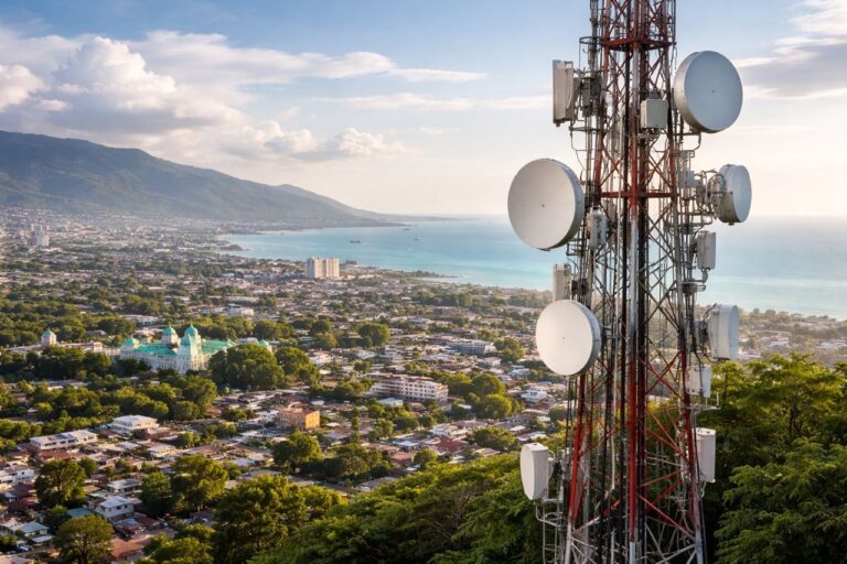 Haïti adopte son Plan national des télécommunications d’urgence : une avancée importante, mais des questions demeurent sur sa capacité à préparer l’avenir