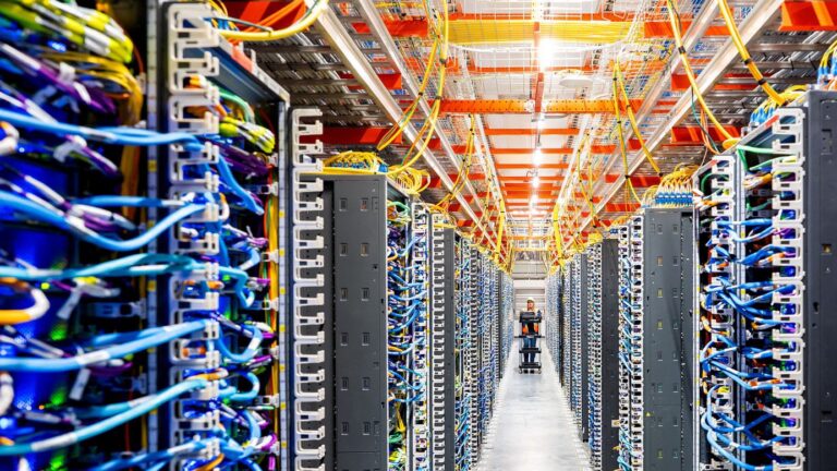 Amazon mise 200 milliards sur l’IA : une révolution silencieuse qui redéfinit Internet